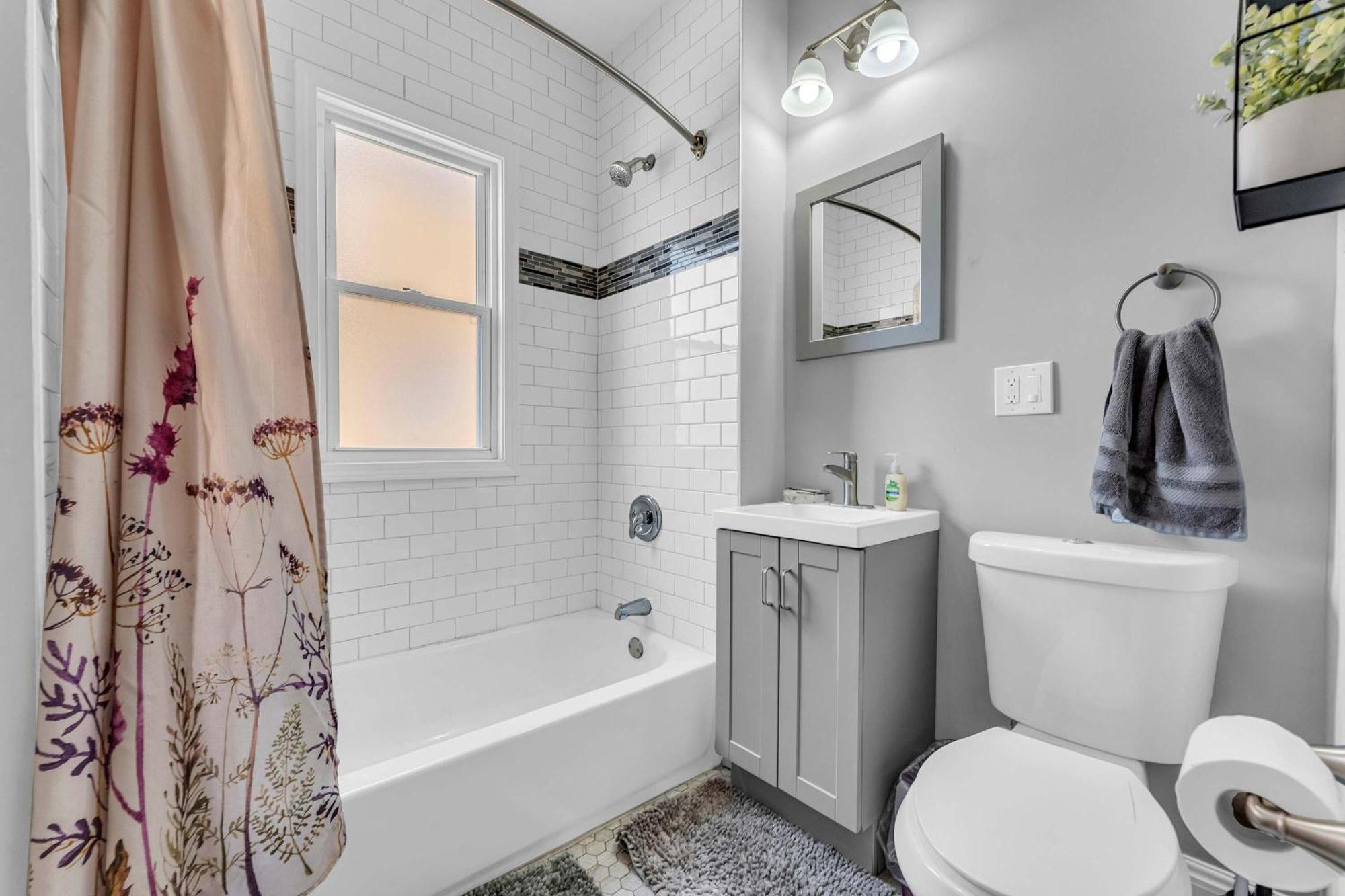 Beautifully Remodeled Duplex Apt In West Blvd 클리블랜드 외부 사진