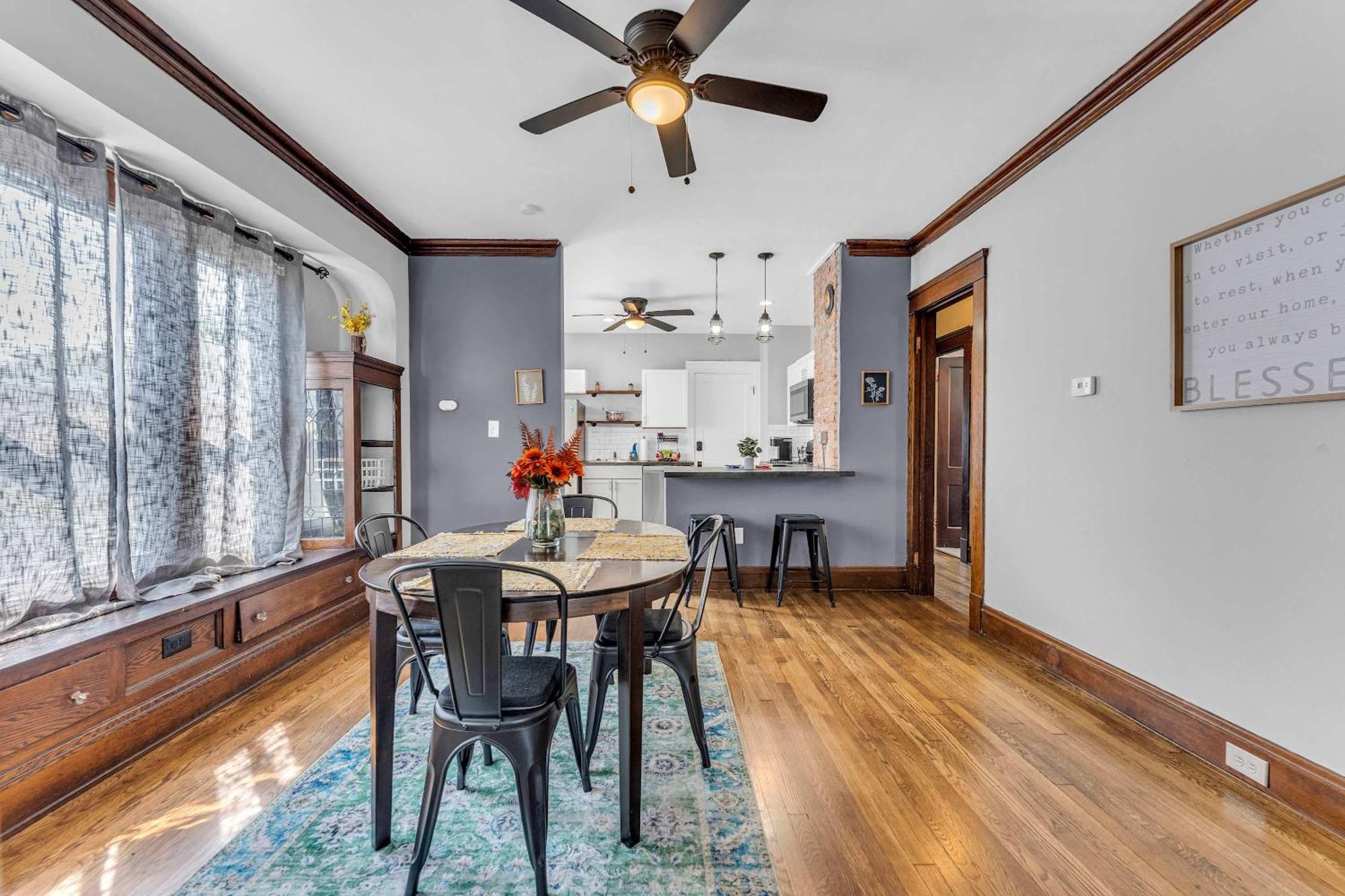 Beautifully Remodeled Duplex Apt In West Blvd 클리블랜드 외부 사진